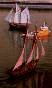 3bateau.jpg (12413 octets)